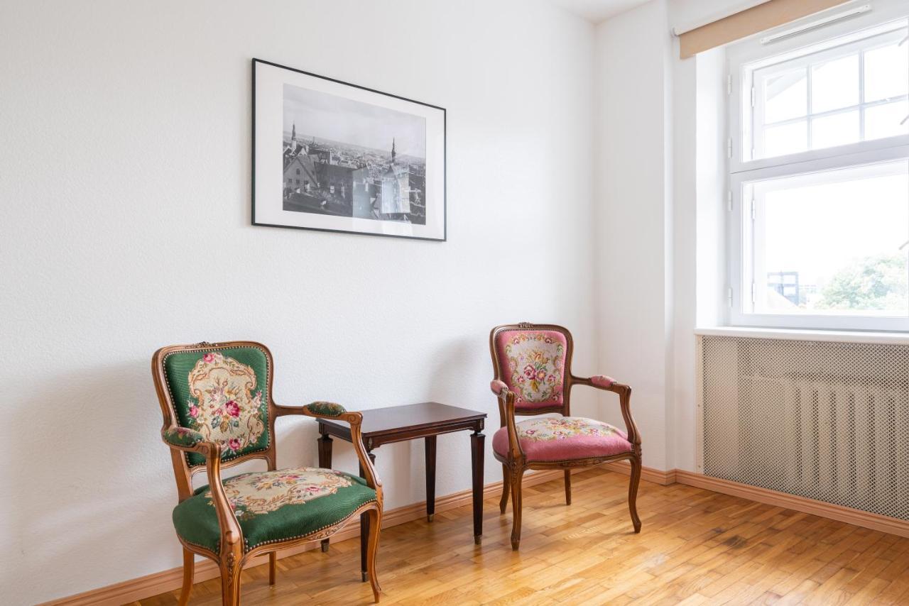 Old Town - Suur Karja Apartment Tallinn Ngoại thất bức ảnh