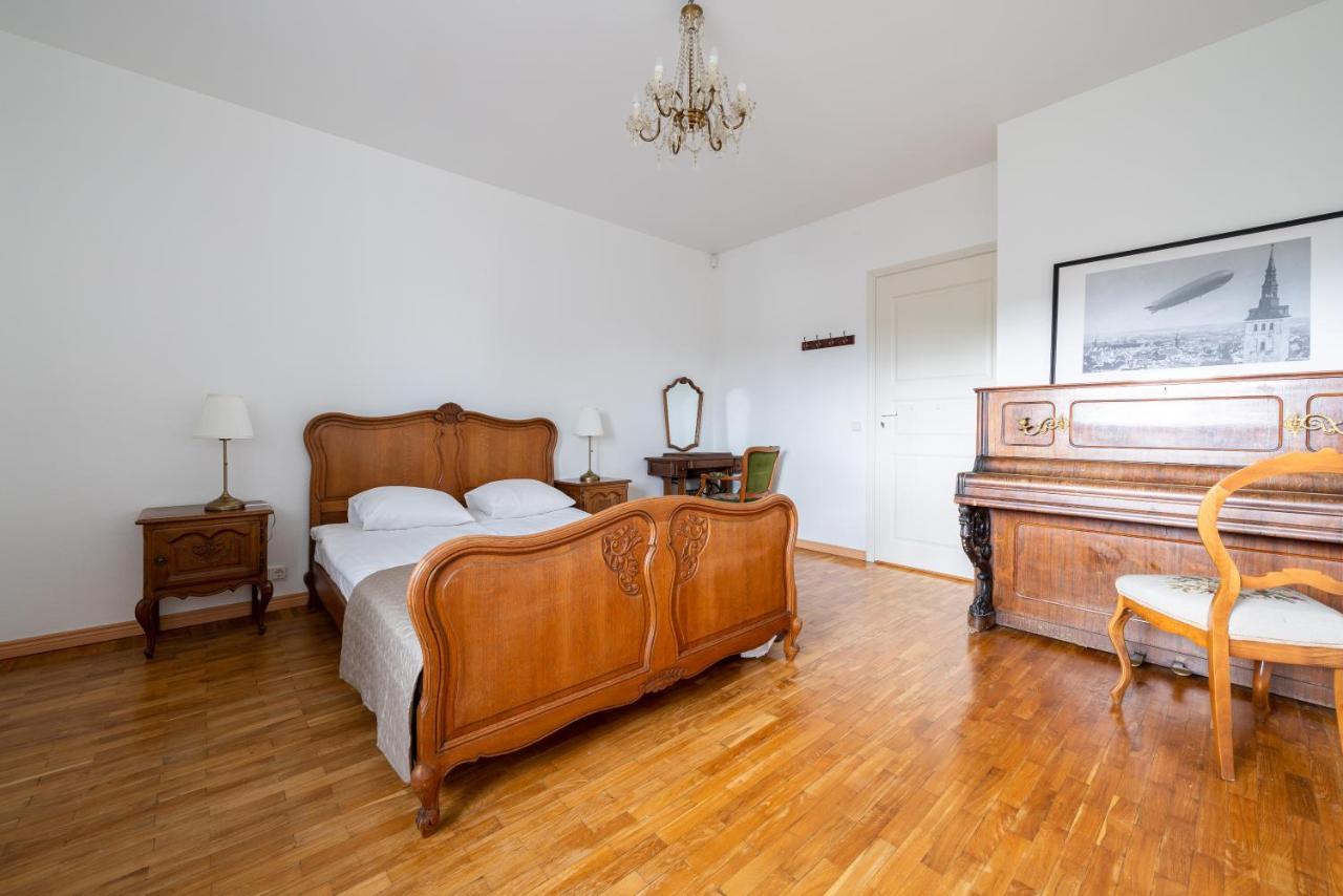 Old Town - Suur Karja Apartment Tallinn Ngoại thất bức ảnh